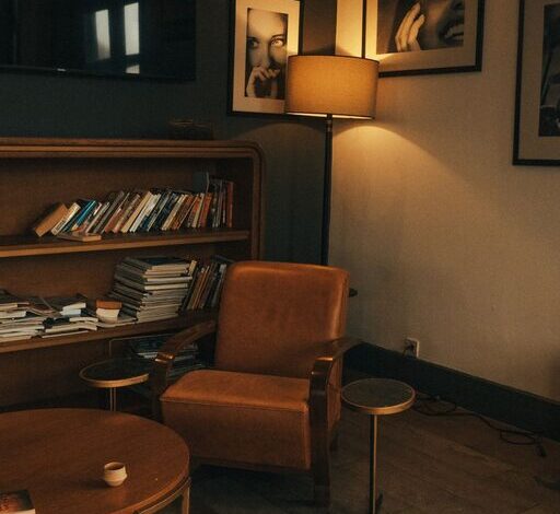 How to Create a Cozy Reading Nook in Any Living Space